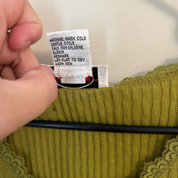 Talbots‎ Knit Top Sz L Green Lace Trim V Neck Ruched Pima Cotton Modal Fitted - Picture 4 of 7